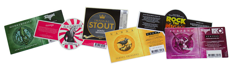 博殼松的標(biāo)簽包含從服裝標(biāo)簽的洗滌說(shuō)明到運(yùn)輸和物流領(lǐng)域的國(guó)際標(biāo)準(zhǔn)標(biāo)簽，以及其他類別。